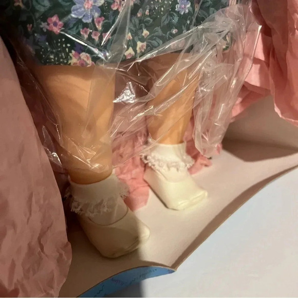 20" Madame Alexander Jessica Doll 20 vinyl and cloth Original Box and Hand Tag - Picture 2 of 9